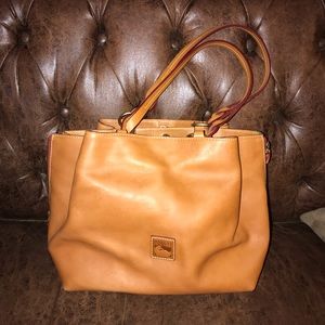 Dooney & Burke Florentine Large Zip Barlow